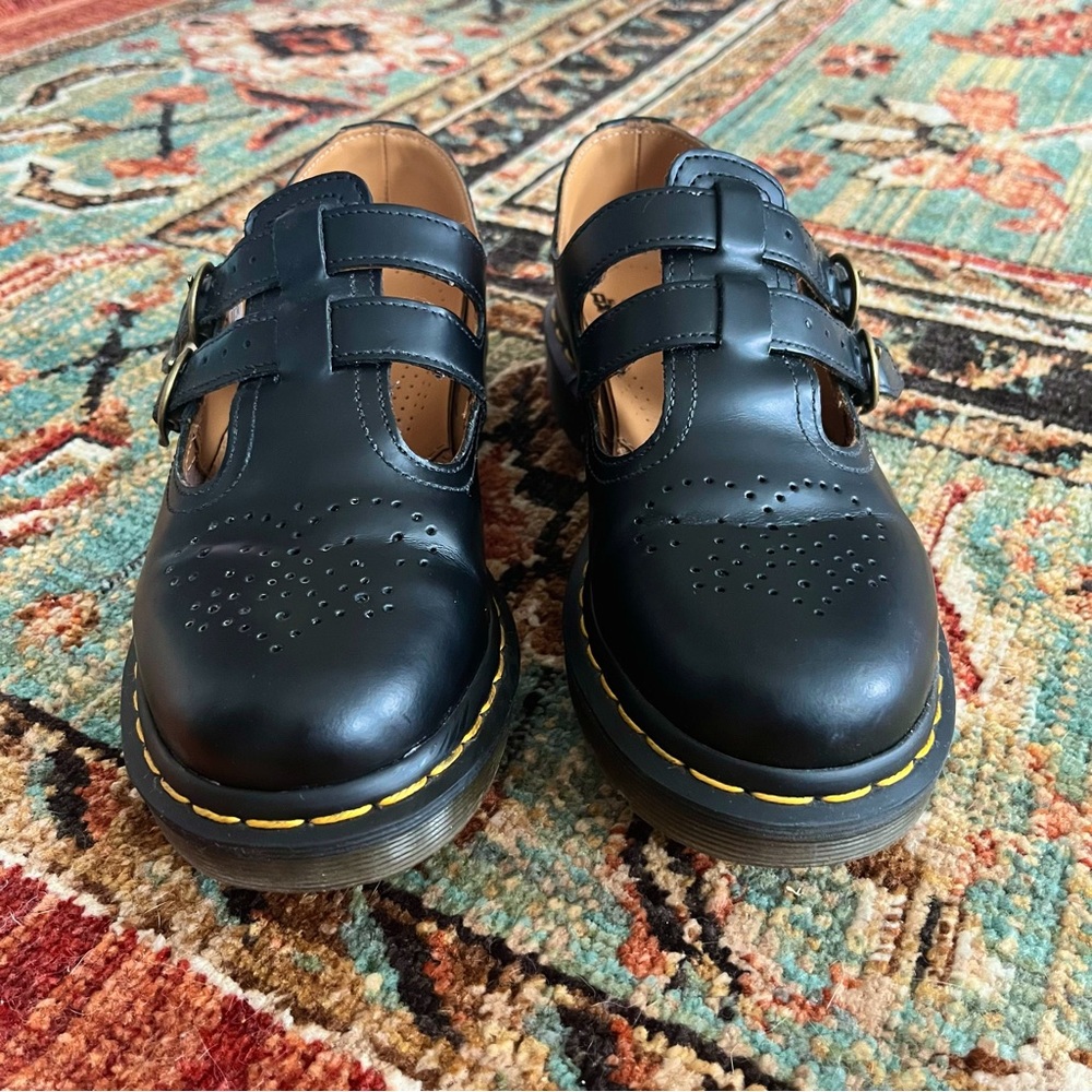8065 Dr. Martens Smooth Leather Mary Jane shoes